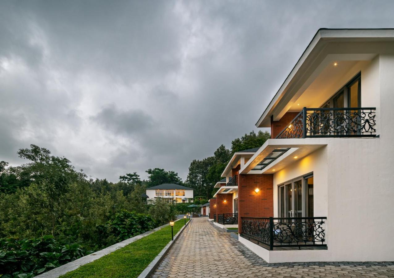 Vismita County Hotel Chikmagalur Exterior photo